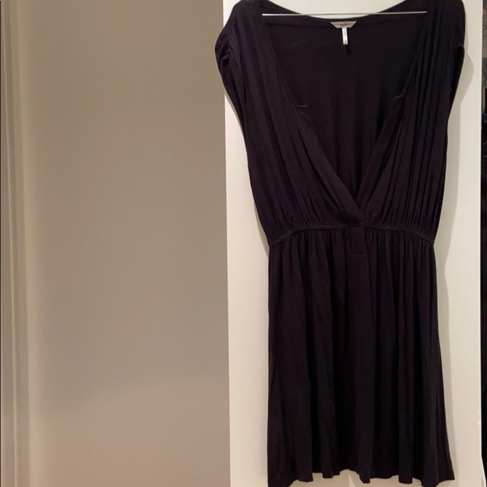 OPEN V-NECK MINI DRESS
